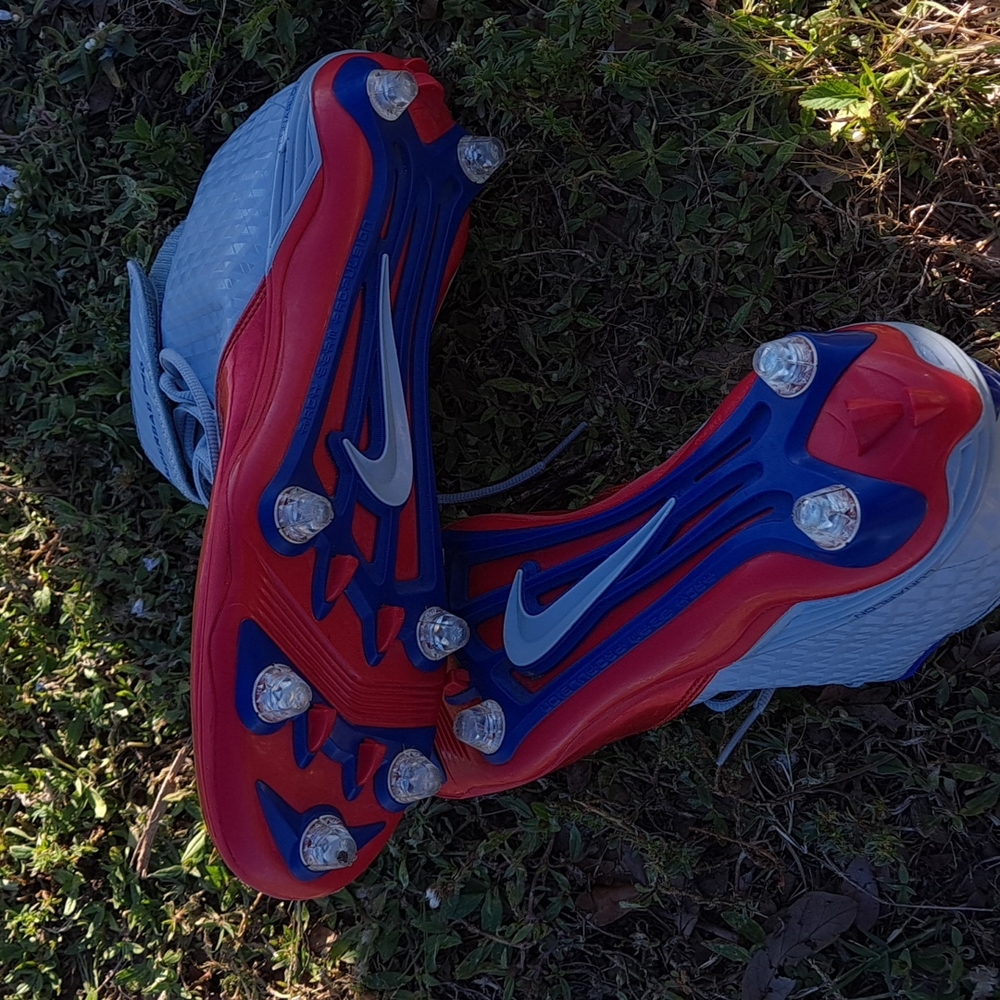 Cleats - image 4